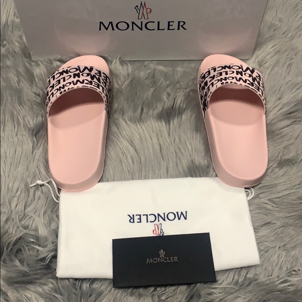 Moncler - Picture 4 of 6